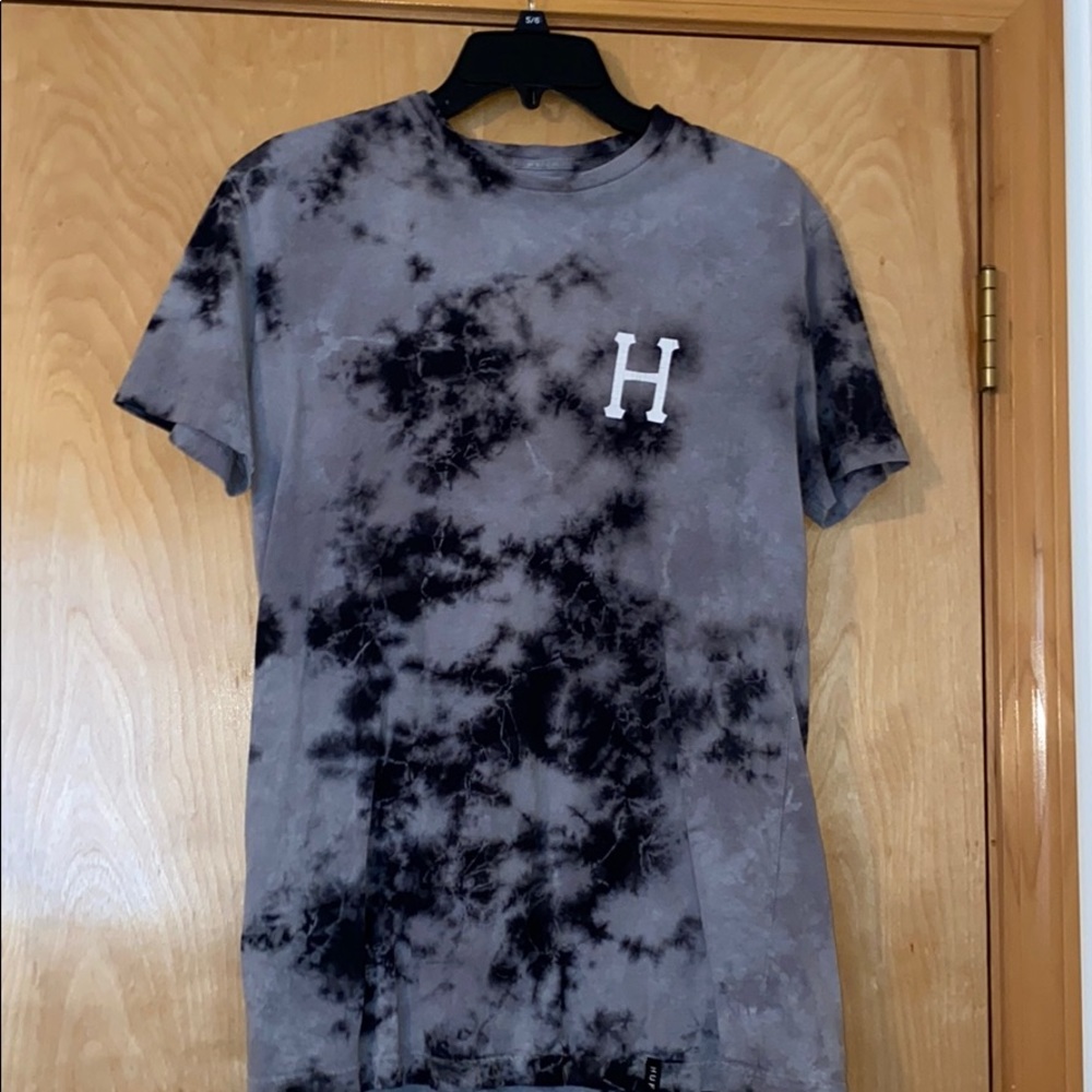 Small used Huf tee shirt